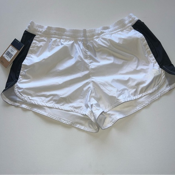 NWT The North Face Shorts Women's Extra Large Hydrenaline Windwall 🔥🔥 (V) - Picture 1 of 7